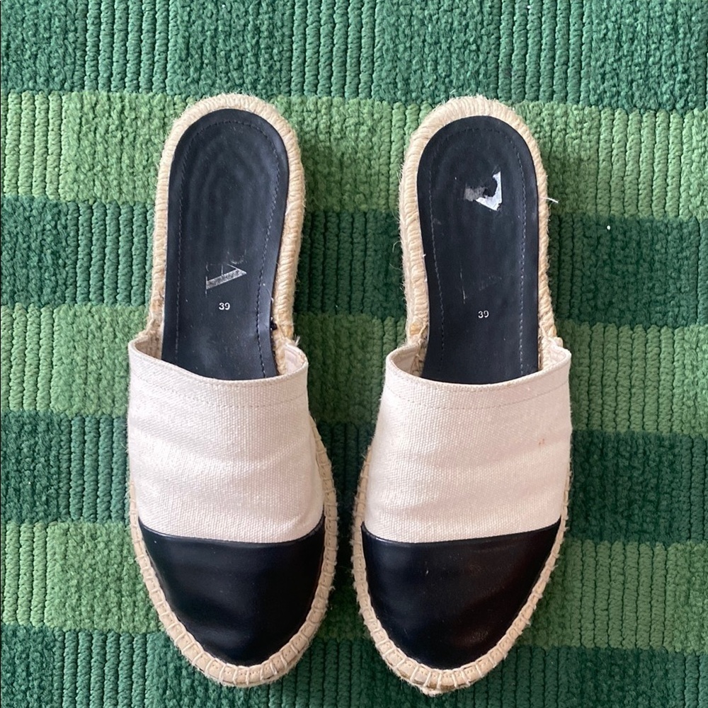 Zara Women's Black and Cream Espadrille Slides sz 39